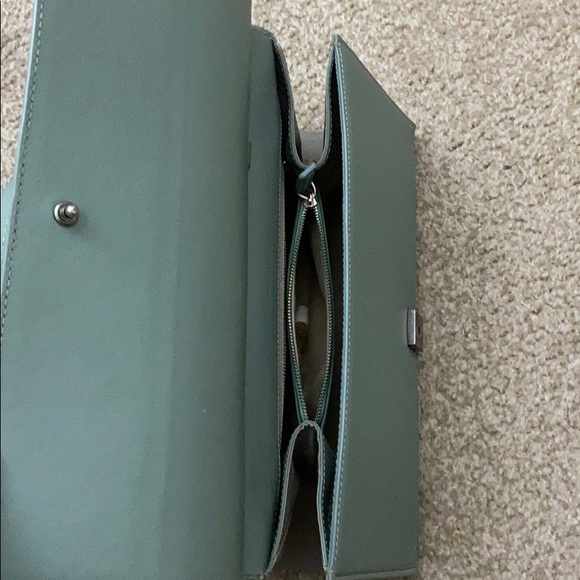 Mlouye triangle bag in mineral green - Picture 5 of 10